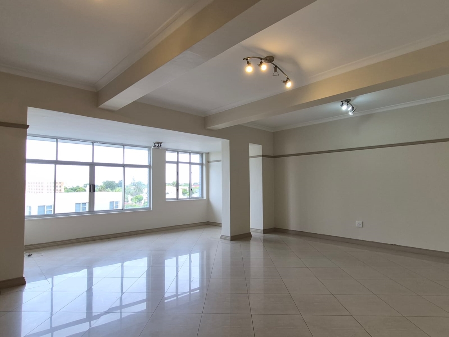To Let 2 Bedroom Property for Rent in Summerstrand Eastern Cape